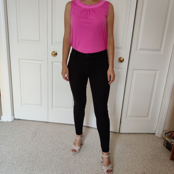 NWT Ann Taylor Pink Sleeveless Top 💕 - Picture 6 of 9